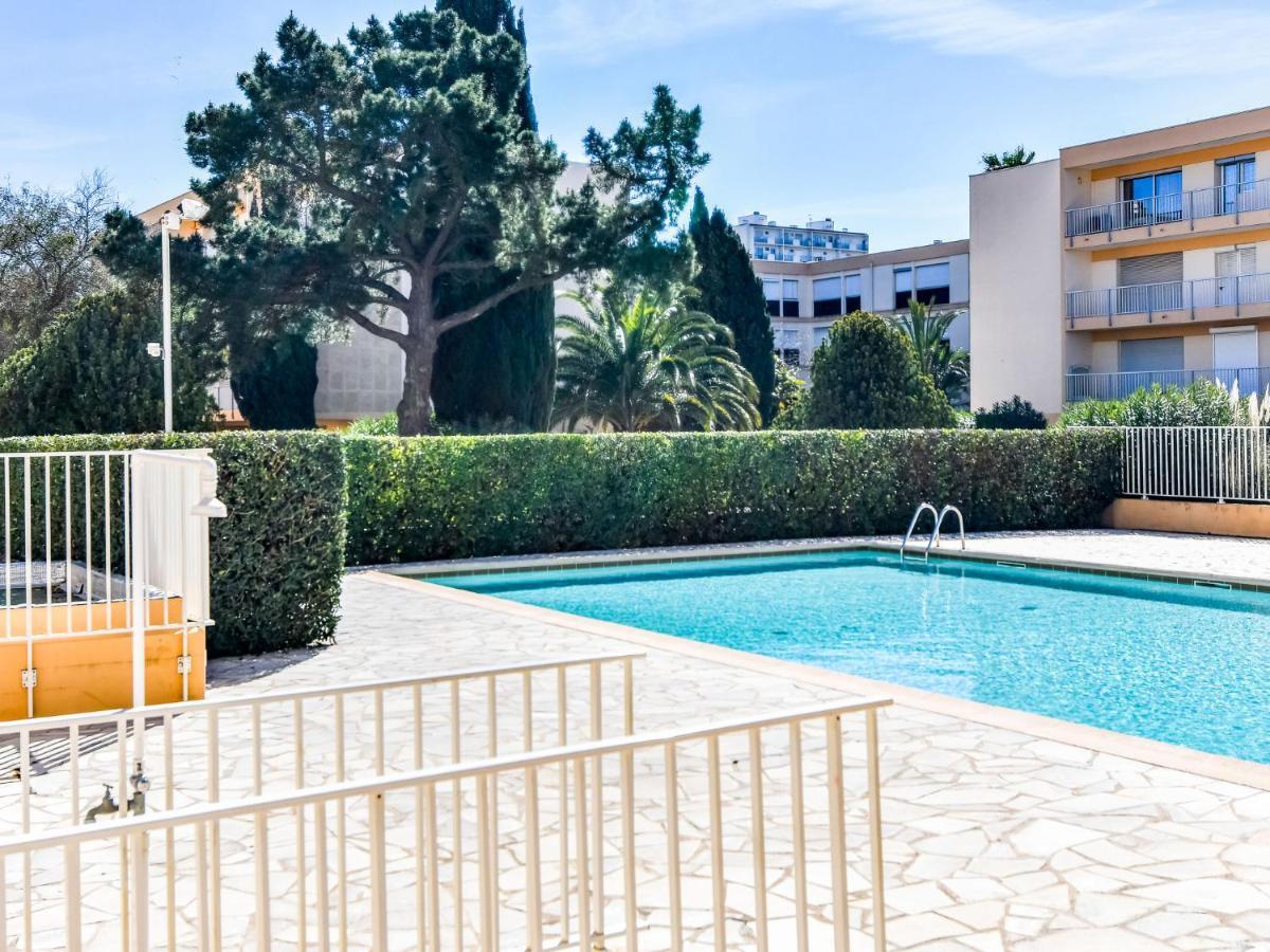 Apartament Les Cyclades-8 By Interhome Le Lavandou